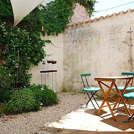 Casa de Férias Asino Nero Milis