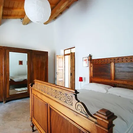 A Due Passi Da Oristano E Dal Sinis