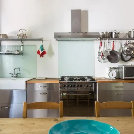 A Due Passi Da Oristano E Dal Sinis *