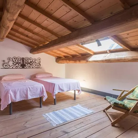 Nyaraló Asino Nero Milis